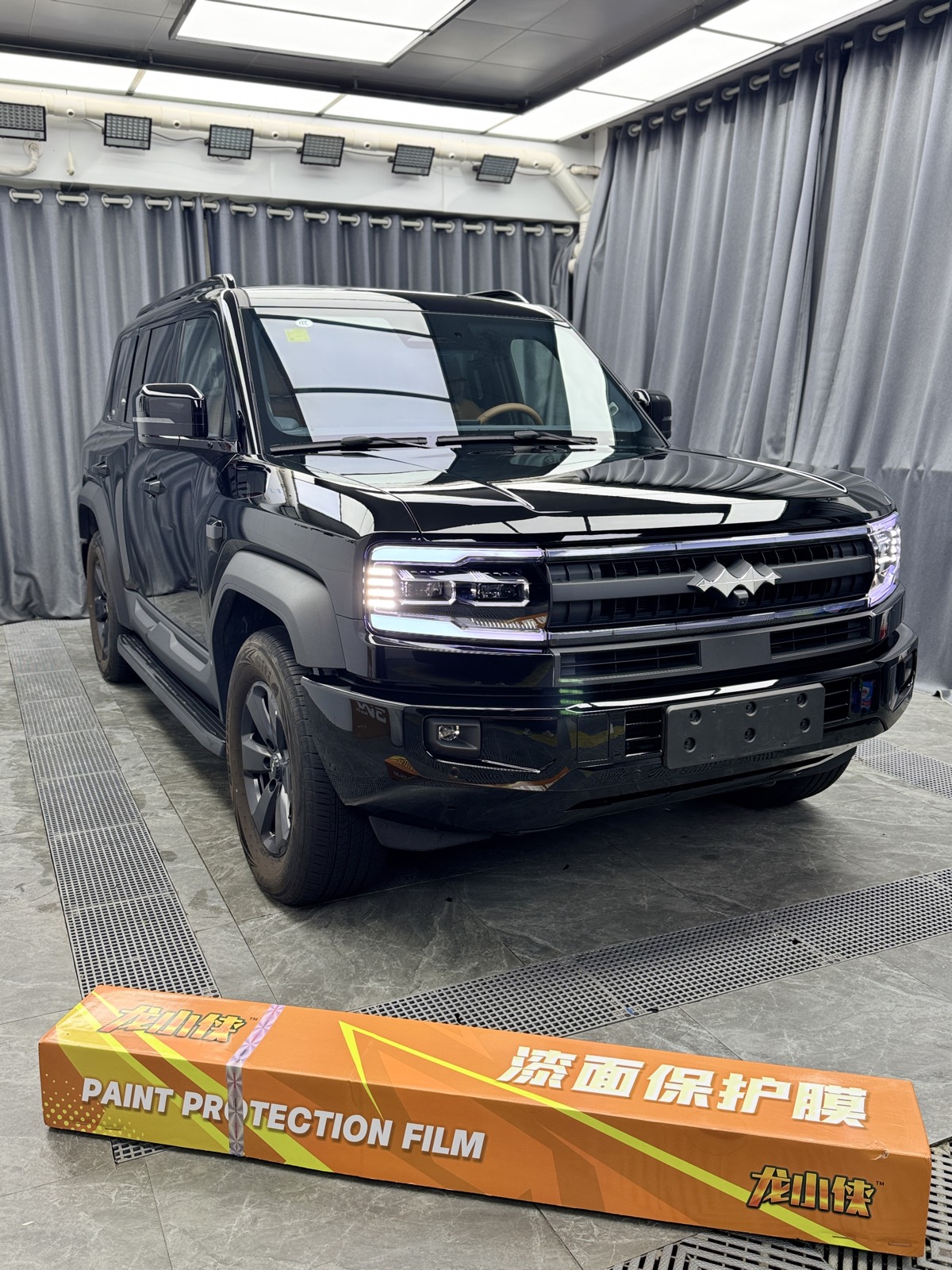 轩一龙膜汽车贴膜完工效果实拍